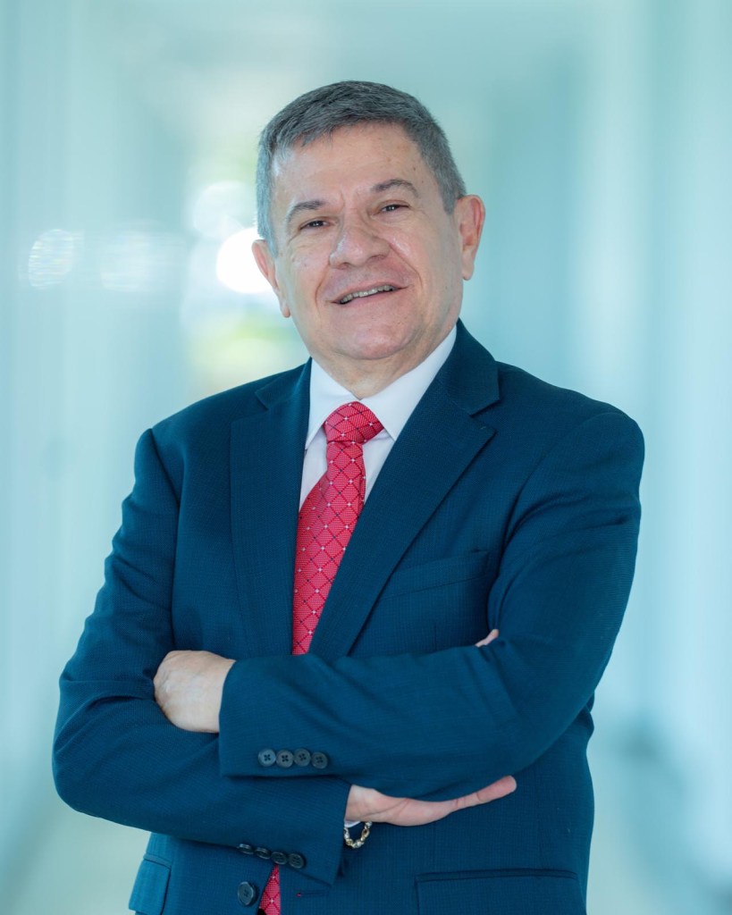 Dr. Luis V. Clas Fernández