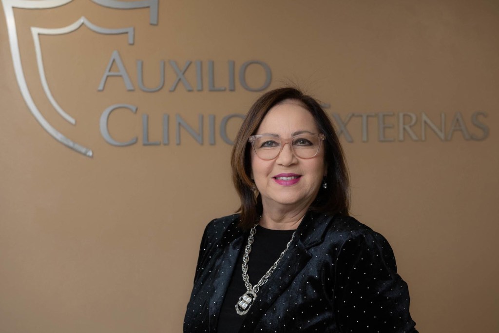 Dra. Flor García, director médico de Auxilio Plan de Socios y de la Corporación Española de Servicios Clínicos.