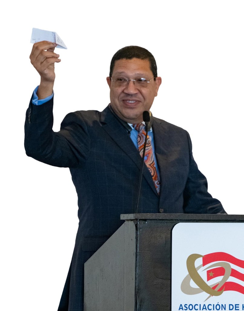 Lcdo. Carlos A. Santiago, presidente entrante Junta AHPR.