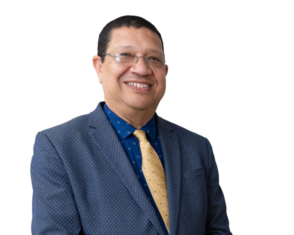 Lcdo. Carlos Santiago