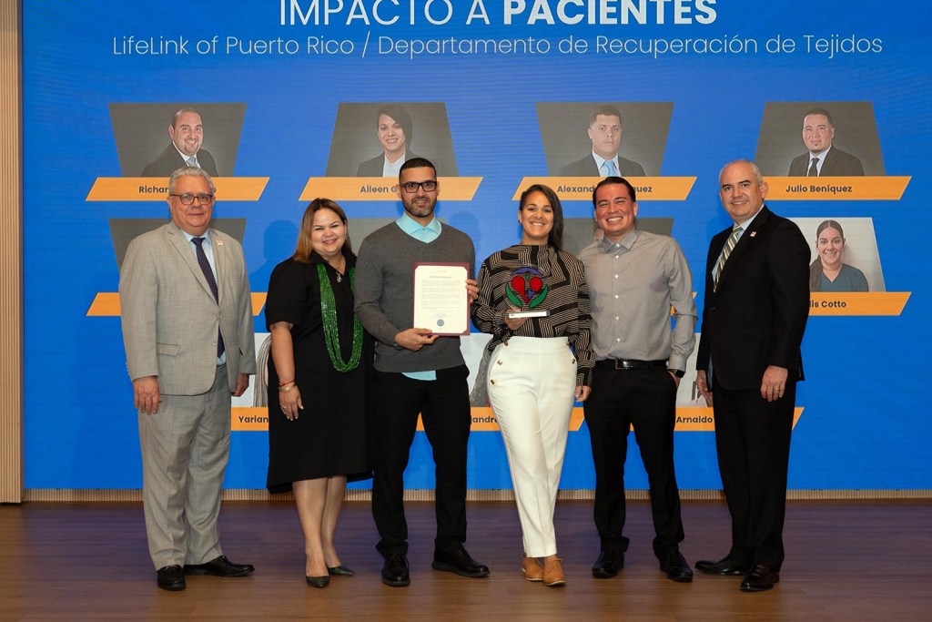 Miembros del Departamento de Recuperación de Tejidos, LifeLink of Puerto Rico.
