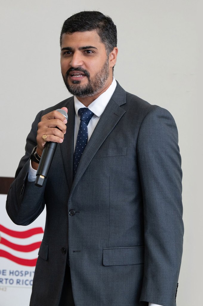 Lcdo. Carlos Saavedra Gutiérrez, exsecretario del Trabajo y socio del bufete Jackson Lewis P.C.