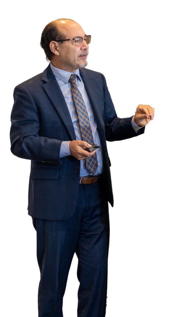 Dr. Julio Santana Mariño, rector Recinto de San Juan Universidad Albizu.