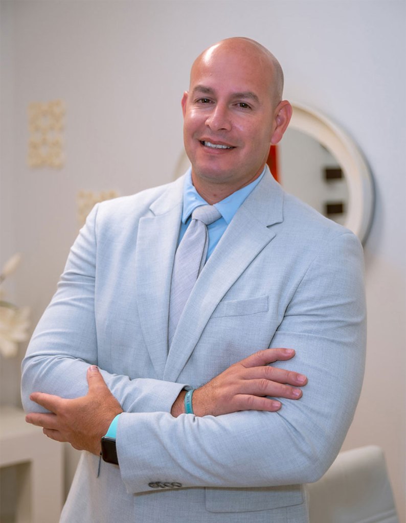 Lic. Edgardo Reyes Matos