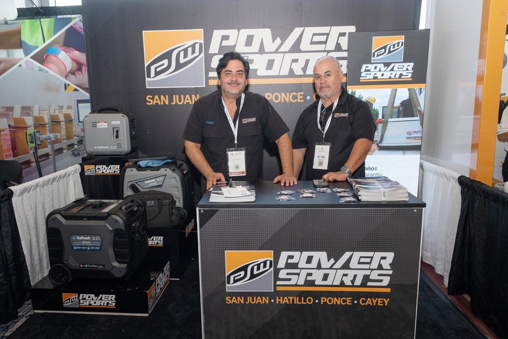Exhibidores Power Sports