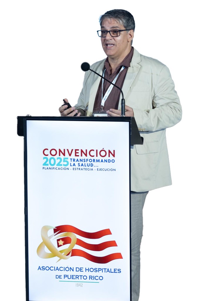 Dr. Jorge Duconge, catedrático Escuela de Farmacia del RCM-UPR.