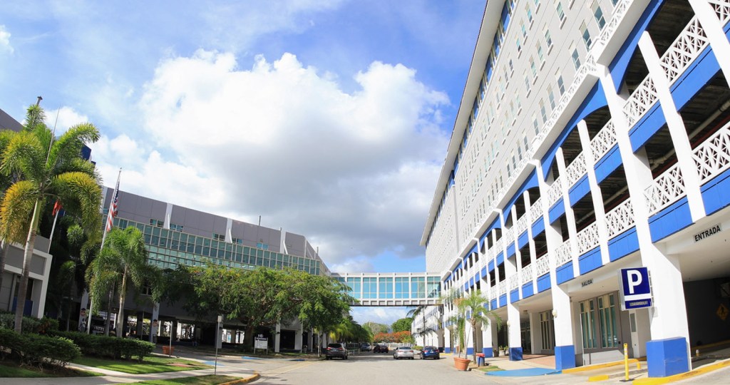 Fachada Hospital San Lucas
