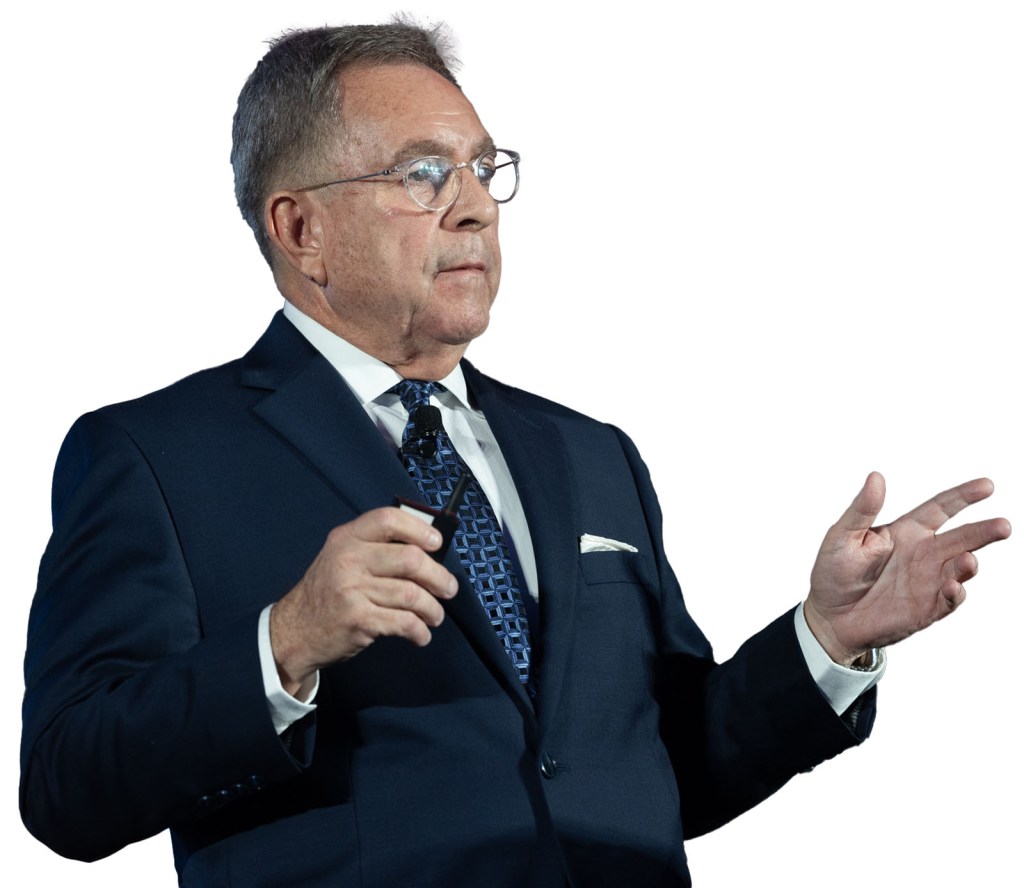 Ricardo Hernández Rivera, principal oficial ejecutivo del Sistema de Salud Menonita.