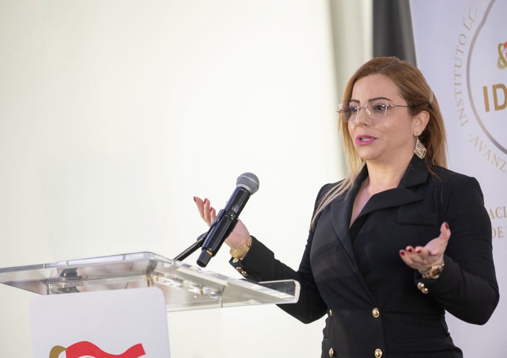 Licenciada Yadira Galarza Berrios